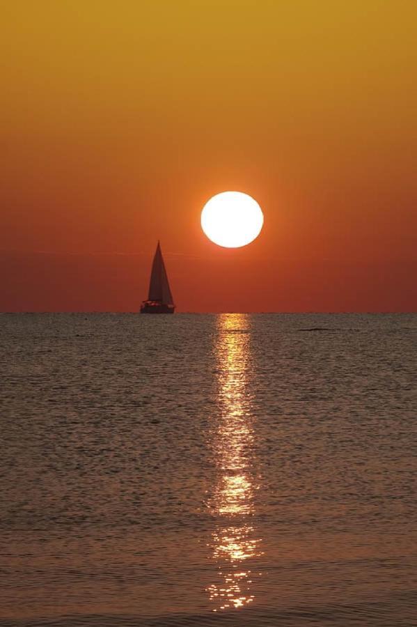 Apartmán Casa Klimt Vicinissima Al Mare Parcheggio Privato Gratuito Se Disponibile Pescara Exteriér fotografie